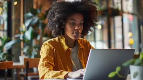 Faut-il vendre son MacBook pour ce PC portable Windows incroyable ? Découvrez son prix hallucinant et ses performances époustouflantes !